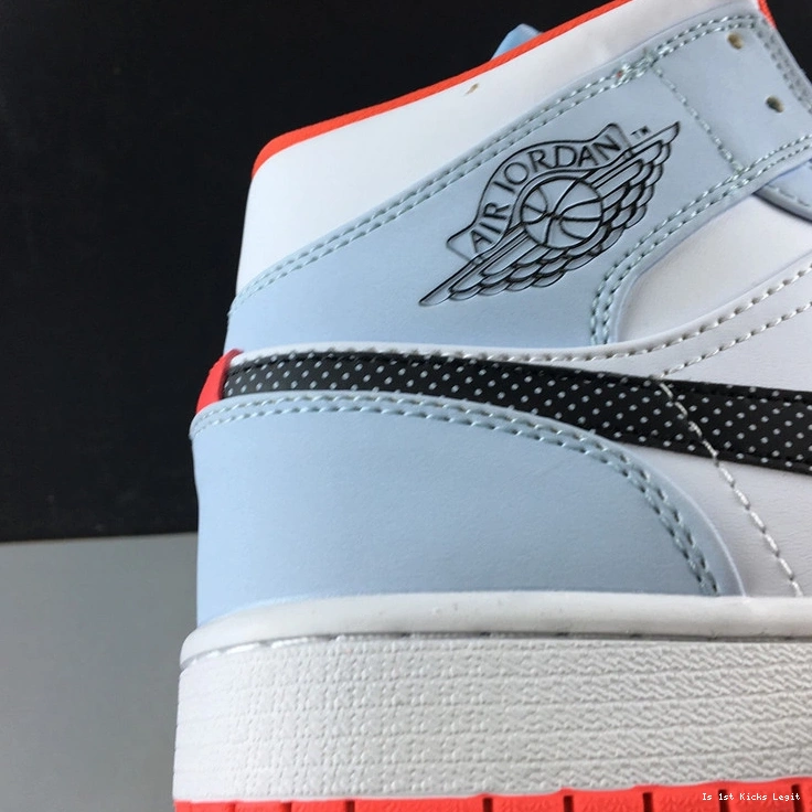 CU2802-400 AIR JORDAN 1 0115